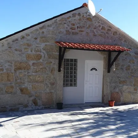 Quinta Do Cruzeiro * Mata (Fornos de Algodres)