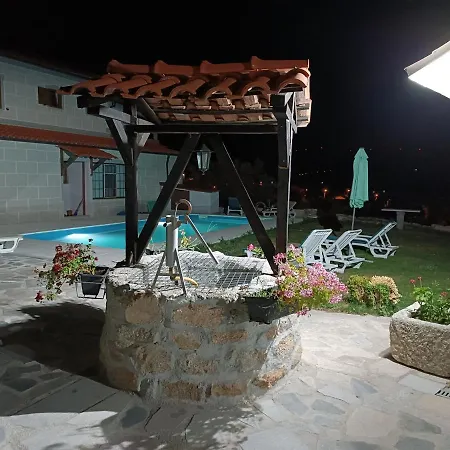 Quinta Do Cruzeiro * Mata (Fornos de Algodres)